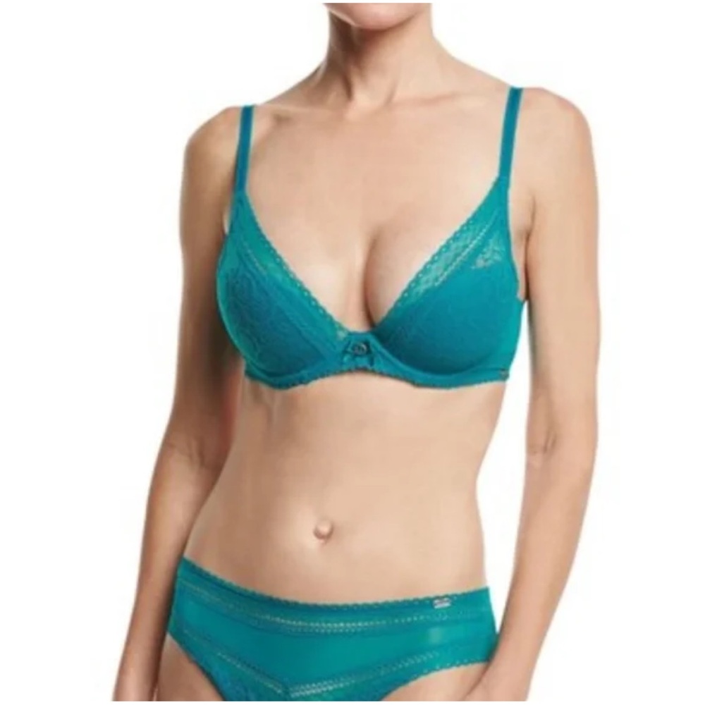 Incredible by Victoria's Secret Lace Plunge Bra Turquoise